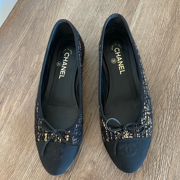 Chanel Gold and Black Tweet Ballet Flats - Picture 1 of 5